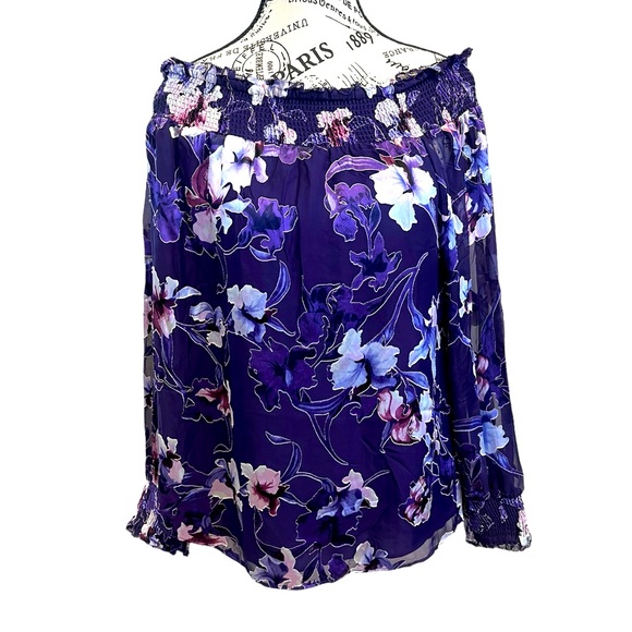 Silk Floral Burnout Off Shoulder Blouse - Picture 2 of 13